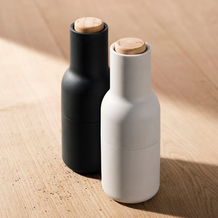 Bottle Grinder salt og pepperkvern, Ash-carbon (bøklokk) Audo Copenhagen