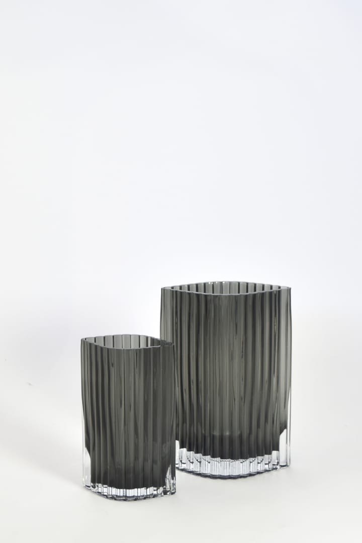 Folium vase 20 cm, Black AYTM