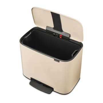 Bo pedalbøtte 36 l - Soft beige - Brabantia