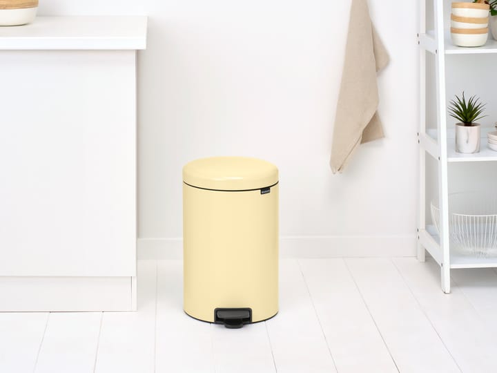 New Icon pedalbøtte 20 liter, Mellow Yellow Brabantia