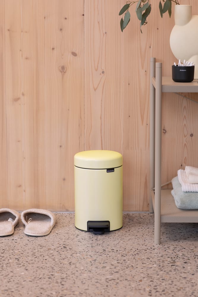 New Icon pedalbøtte 3 liter, Mellow Yellow Brabantia