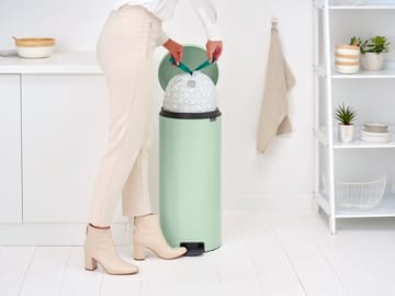 New Icon pedalbøtte 30 liter - Jade green - Brabantia