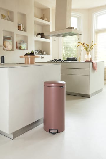 New Icon pedalbøtte 30 liter - Satin Taupe - Brabantia