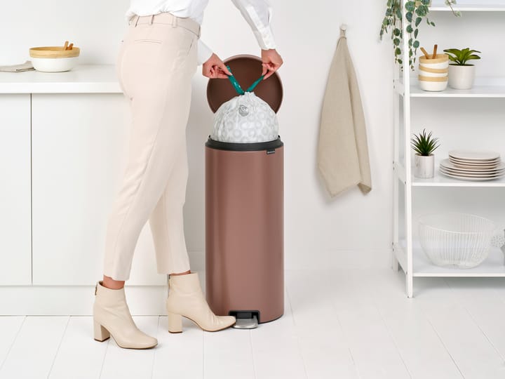 New Icon pedalbøtte 30 liter, Satin Taupe Brabantia