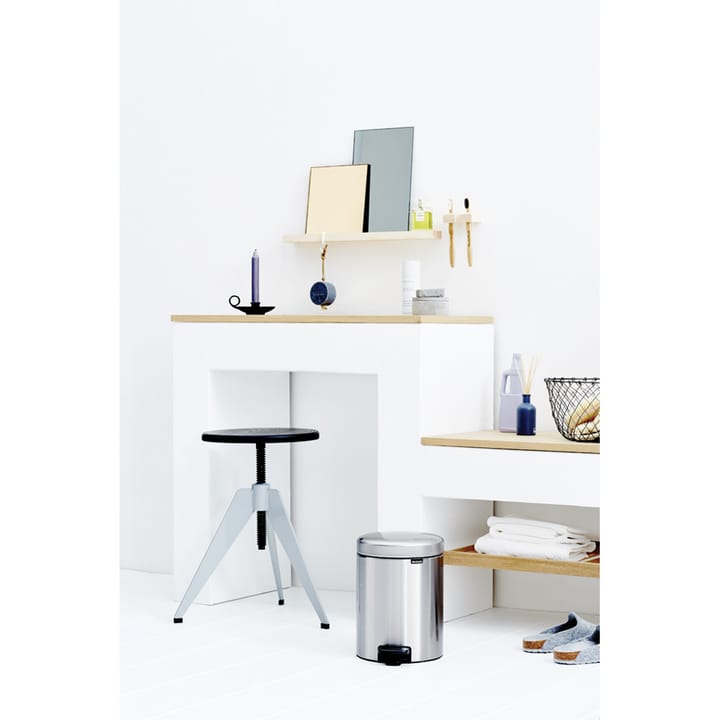 New Icon pedalbøtte 5 liter, Matt steel fingerprint proof Brabantia