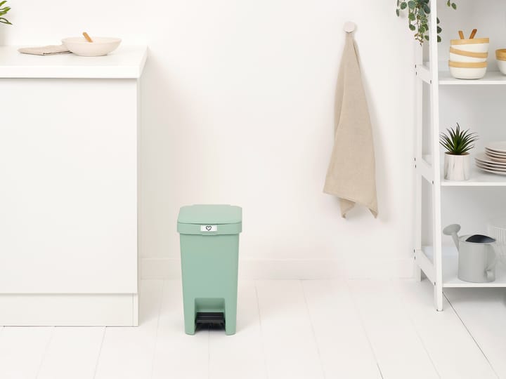 StepUp pedalbøtte 10 l, Jade green Brabantia