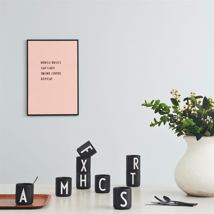 Design Letters kopp svart, J Design Letters