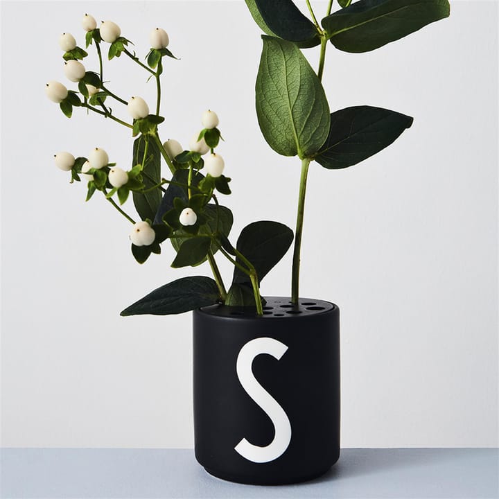 Design Letters kopp svart, J Design Letters