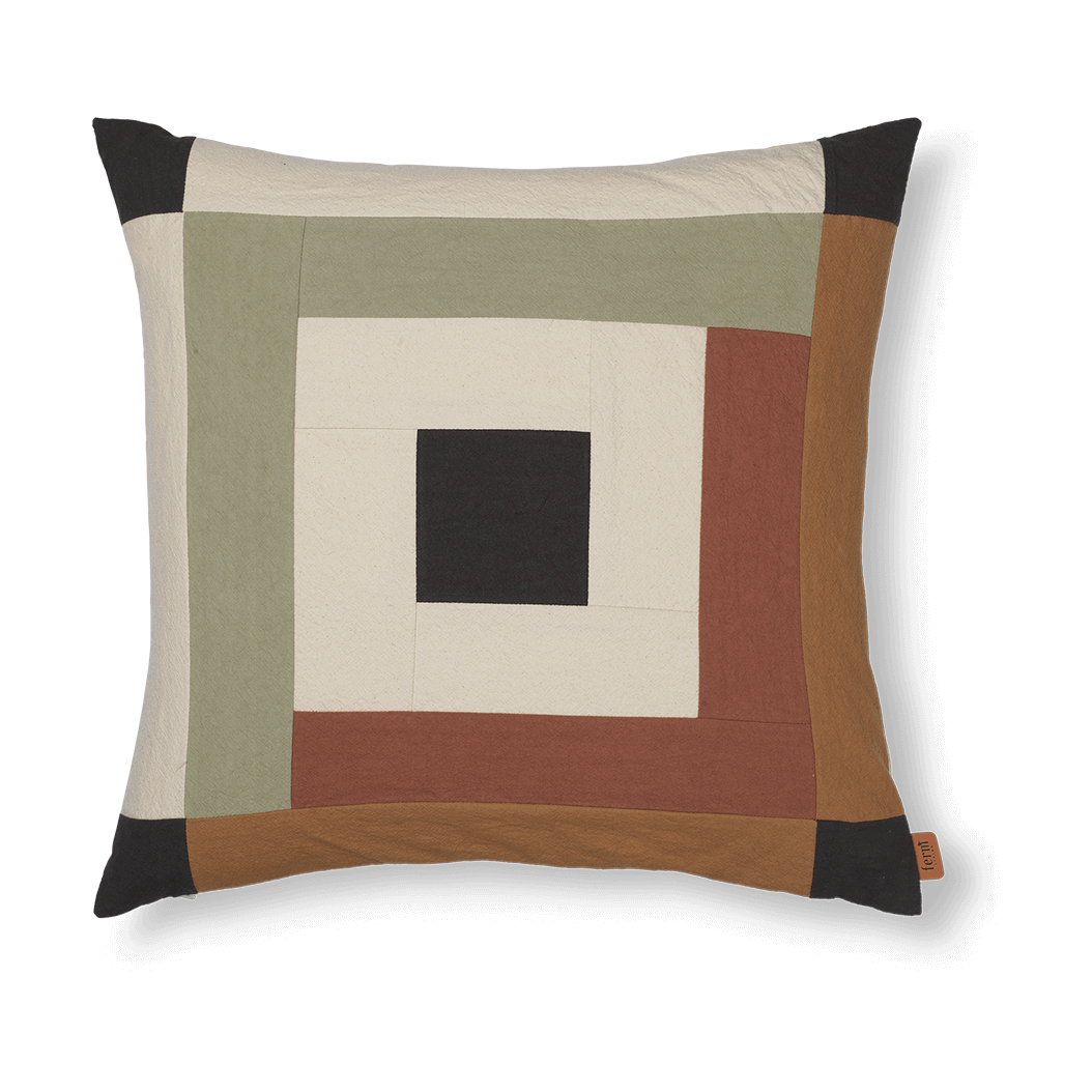 ferm LIVING Border patchwork putetrekk 50×50 cm Dark sage-red brown