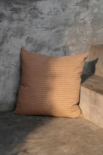 Brown pute 50 x 50 cm - Lines - ferm LIVING