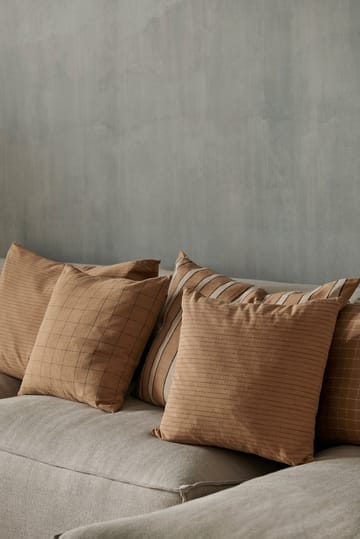 Brown pute 50 x 50 cm - Lines - ferm LIVING