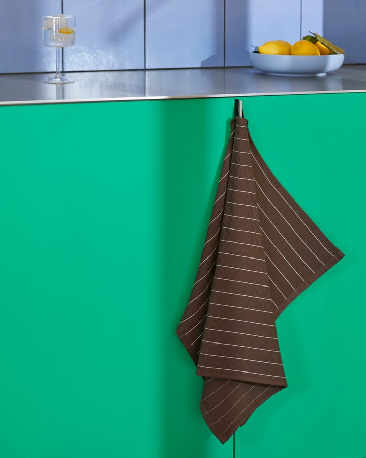 Canteen kjøkkenhåndkle 52 x 80 cm, Chocolate pinstripe HAY