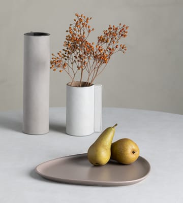 Curve Stoneware tallerken 26x30 cm - Warm grey - LIND DNA