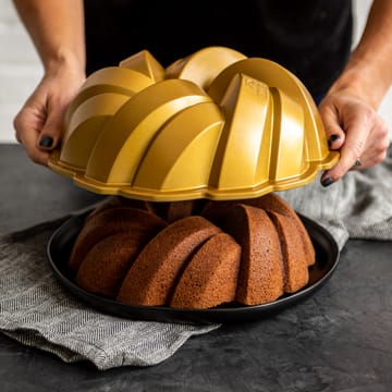 Nordic Ware 75th Anniversary Braided Bundt kakeform - 2,4 L - Nordic Ware