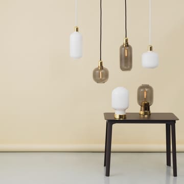 Amp bordlampe - Hvit-messing - Normann Copenhagen