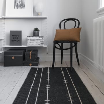 Fir gulvteppe nude-black - 70x150 cm - Scandi Living