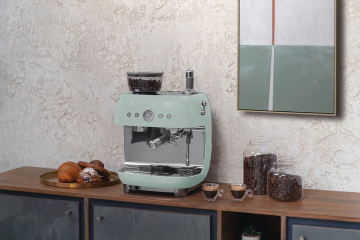 Smeg 50's Style espressomaskin med kaffekvern, Pastellgrønn Smeg