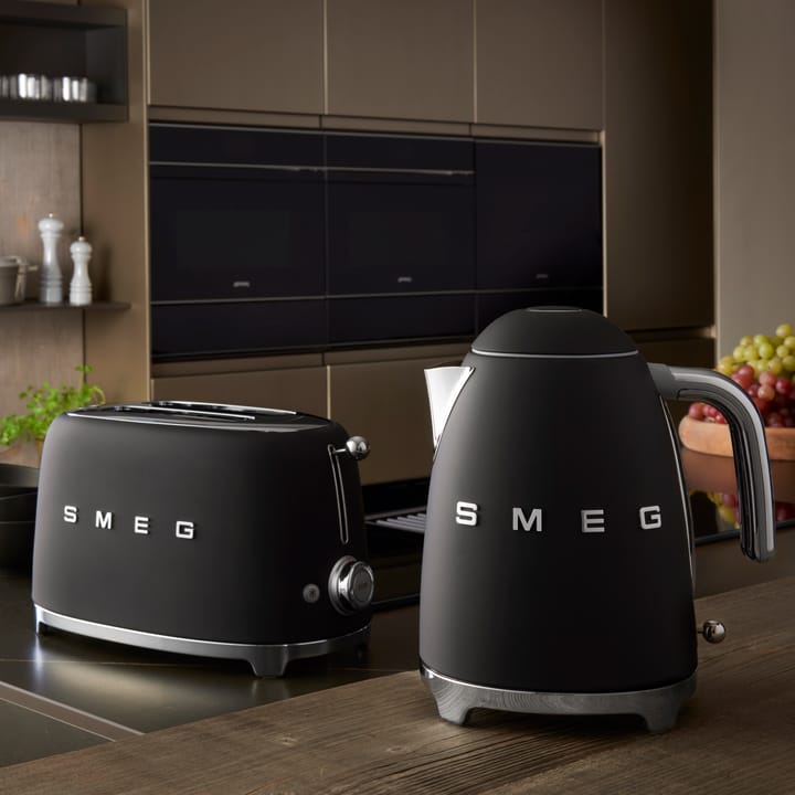 Smeg 50's Style vannkoker 1,7 L, Mattsvart Smeg