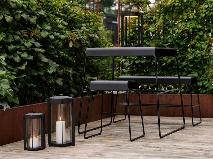 A-bench outdoor benk med hylle 45 cm, Black Zone Denmark