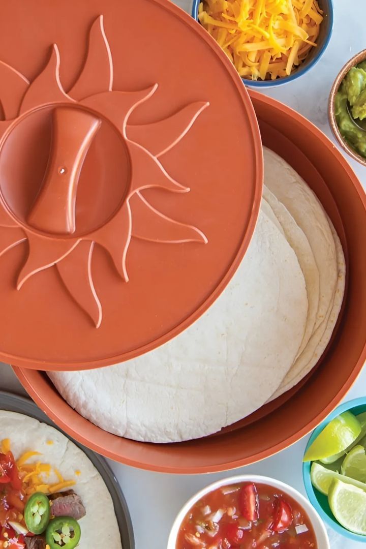 En varmeboks for tortillas er den perfekte gaven til hobbykokker – eller til alle som elsker tacos!